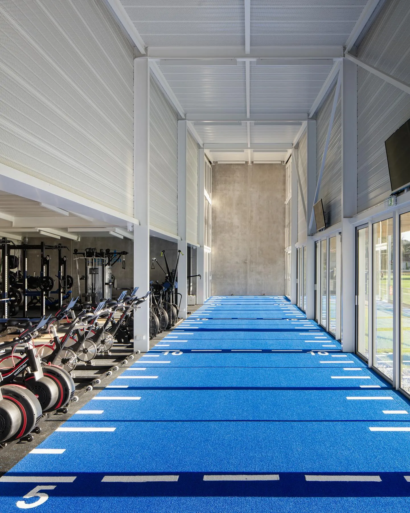 Salle de musculation et cardio au Pôle Haute Performance